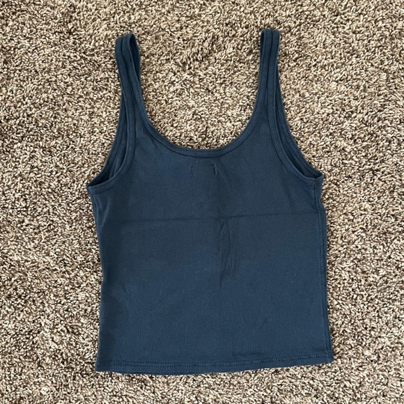 Blue Tank - Picture 2 of 4